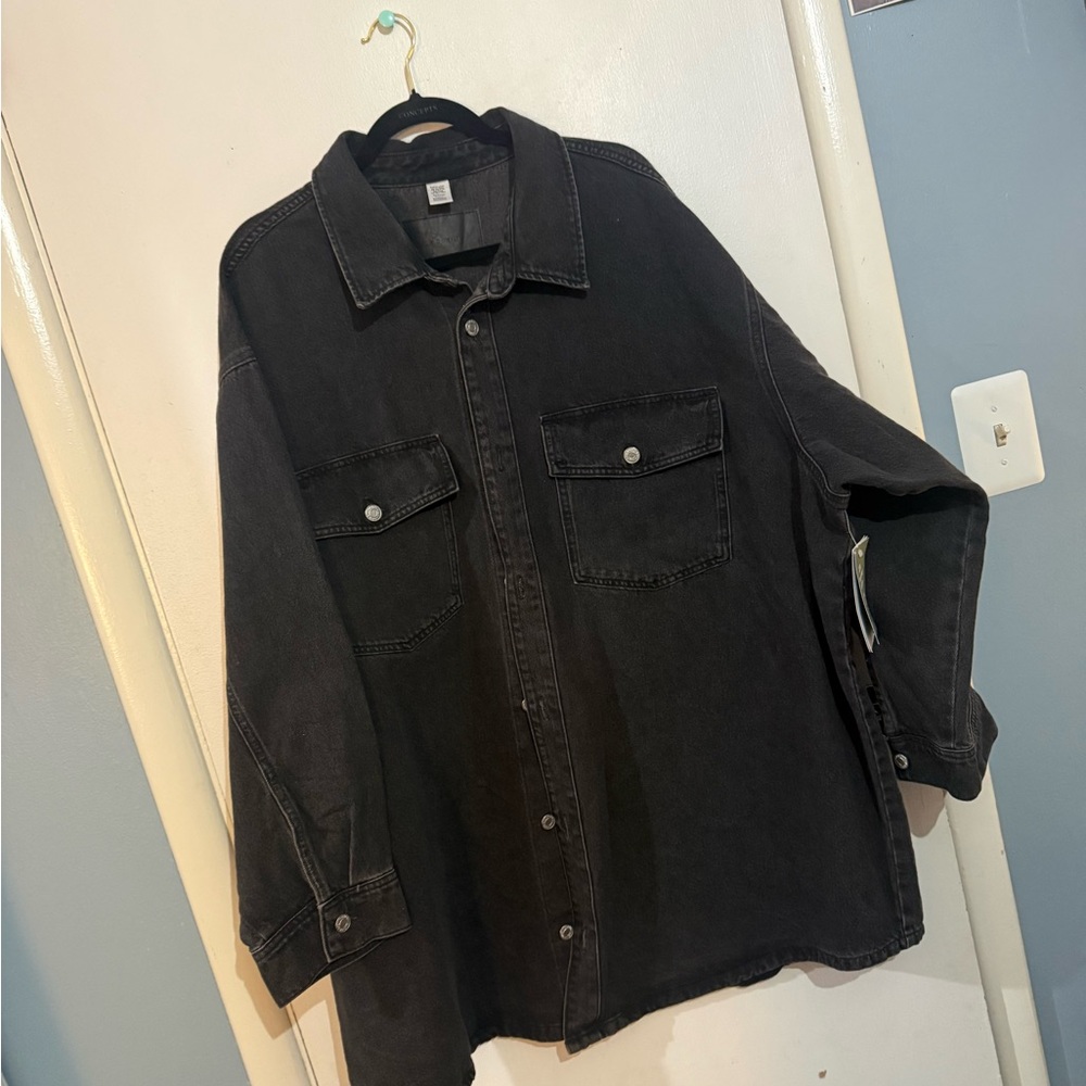 H&M Women’s Oversized Black Denim Jacket